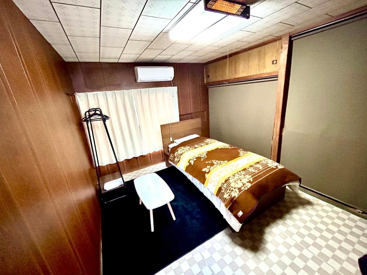 四国旅行のhub拠点 古民家ゲストハウス Heso Camp Miyoshi  Exterior photo